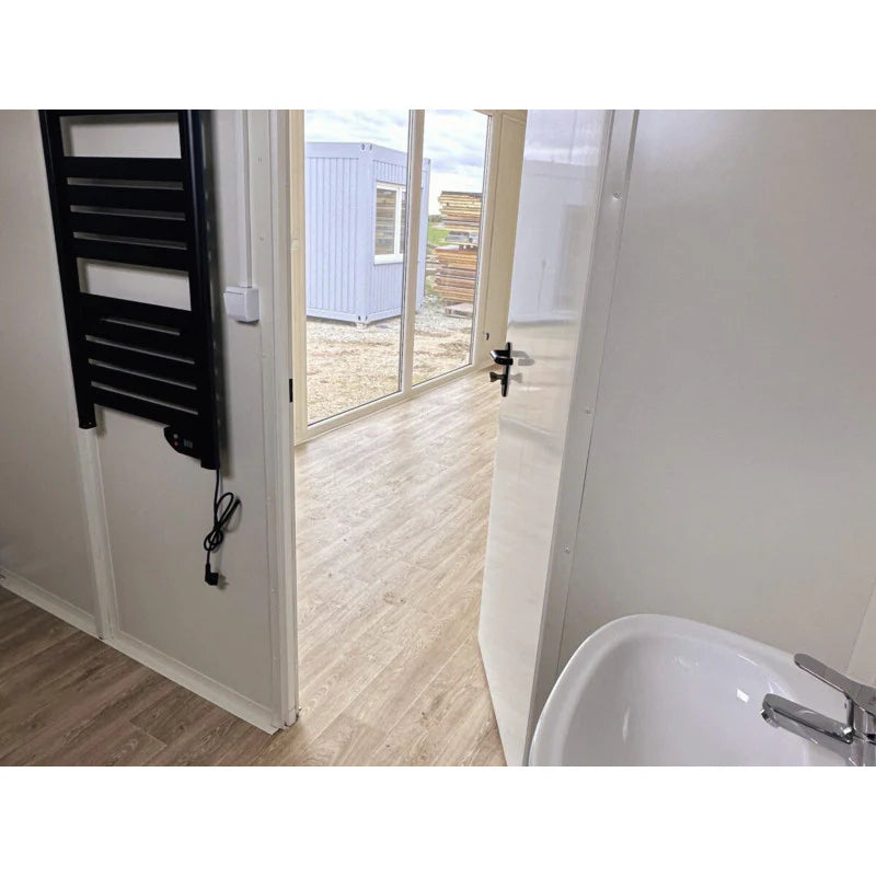 Oficina 7x3m grandes vitrinas con air condicion